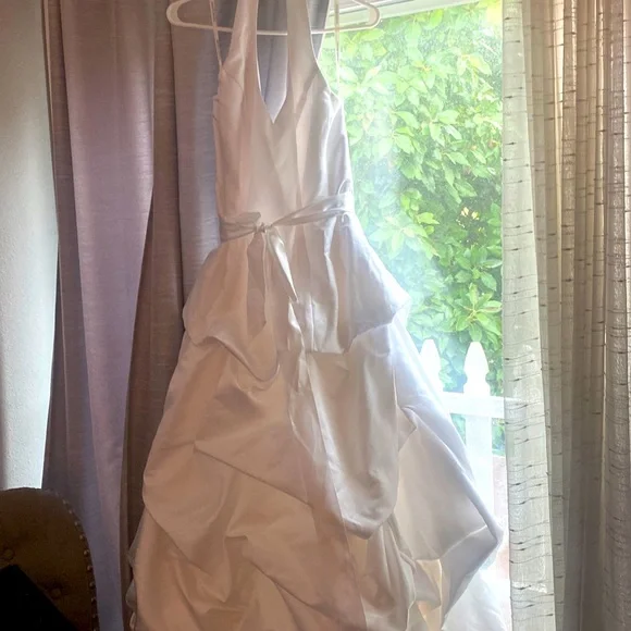 David's Bridal | Dresses | Davids Bridal Satin White Halter Top Wedding  Dress With Bussel Skirt | Poshmark